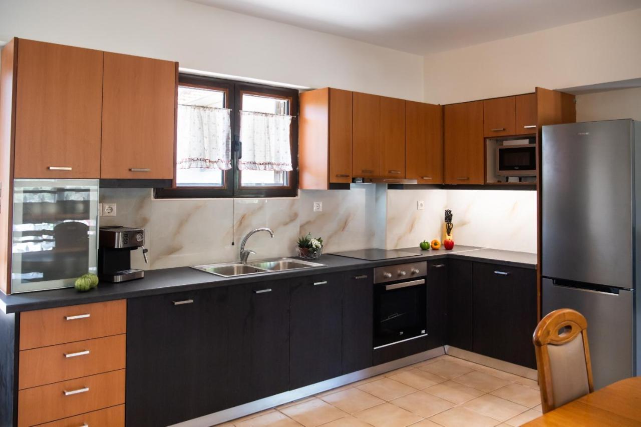 Вилла Irinis House Komilion Экстерьер фото